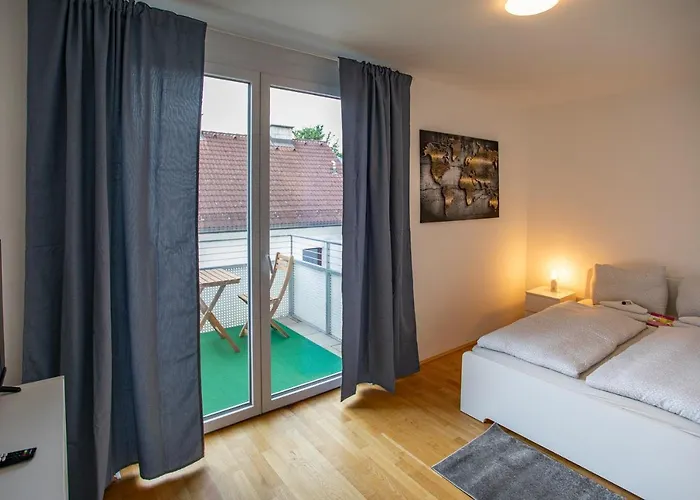 Modern I Free Parking